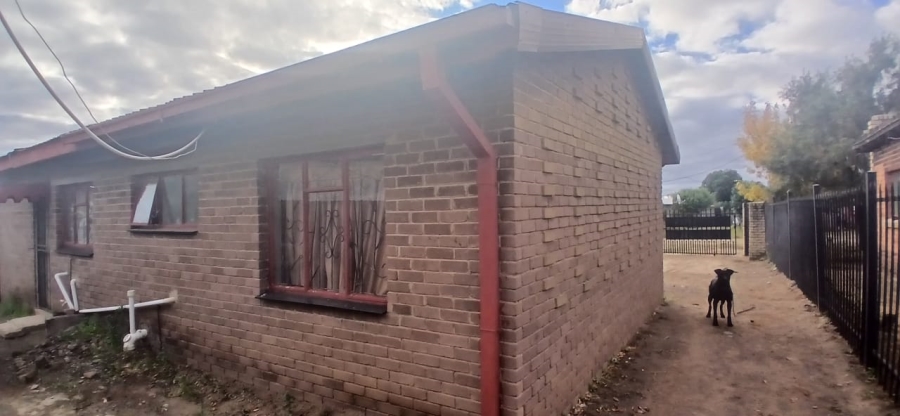 2 Bedroom Property for Sale in Botshabelo Free State
